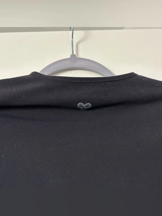 Aritzia TnAction TnaBUTTER™ Bound Longsleeve Black Size Extra Small - Picture 9 of 9